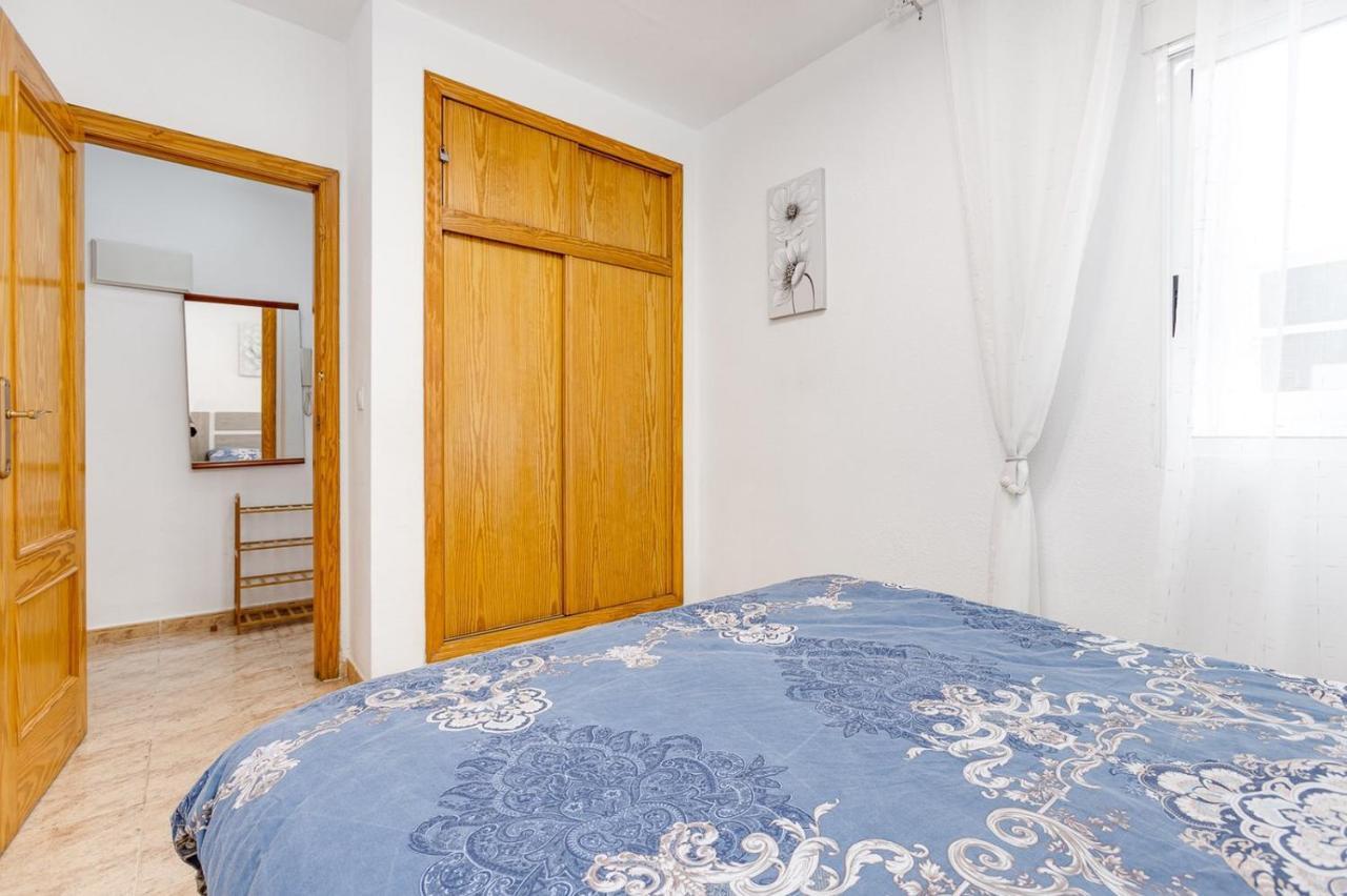 Сomfortable Apartament Caballero De Rodas Torrevieja Buitenkant foto
