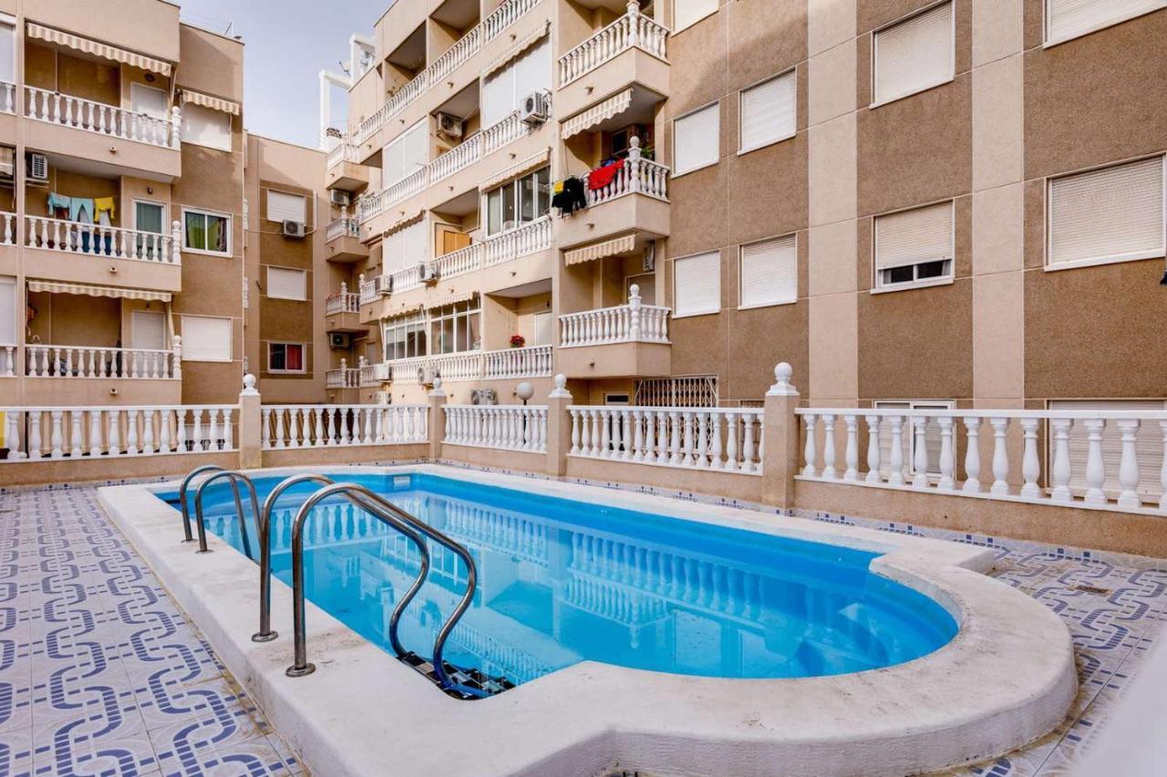 Сomfortable Apartament Caballero De Rodas Torrevieja Buitenkant foto