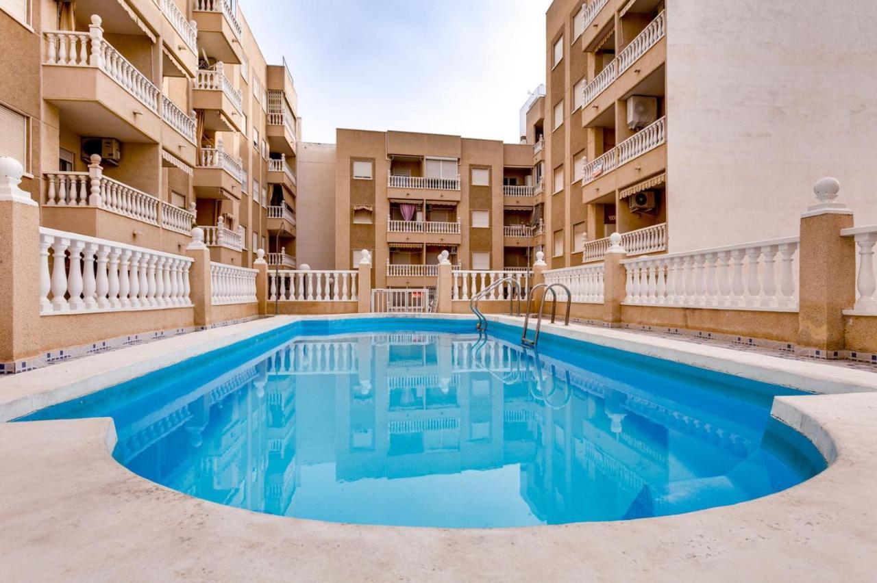 Сomfortable Apartament Caballero De Rodas Torrevieja Buitenkant foto