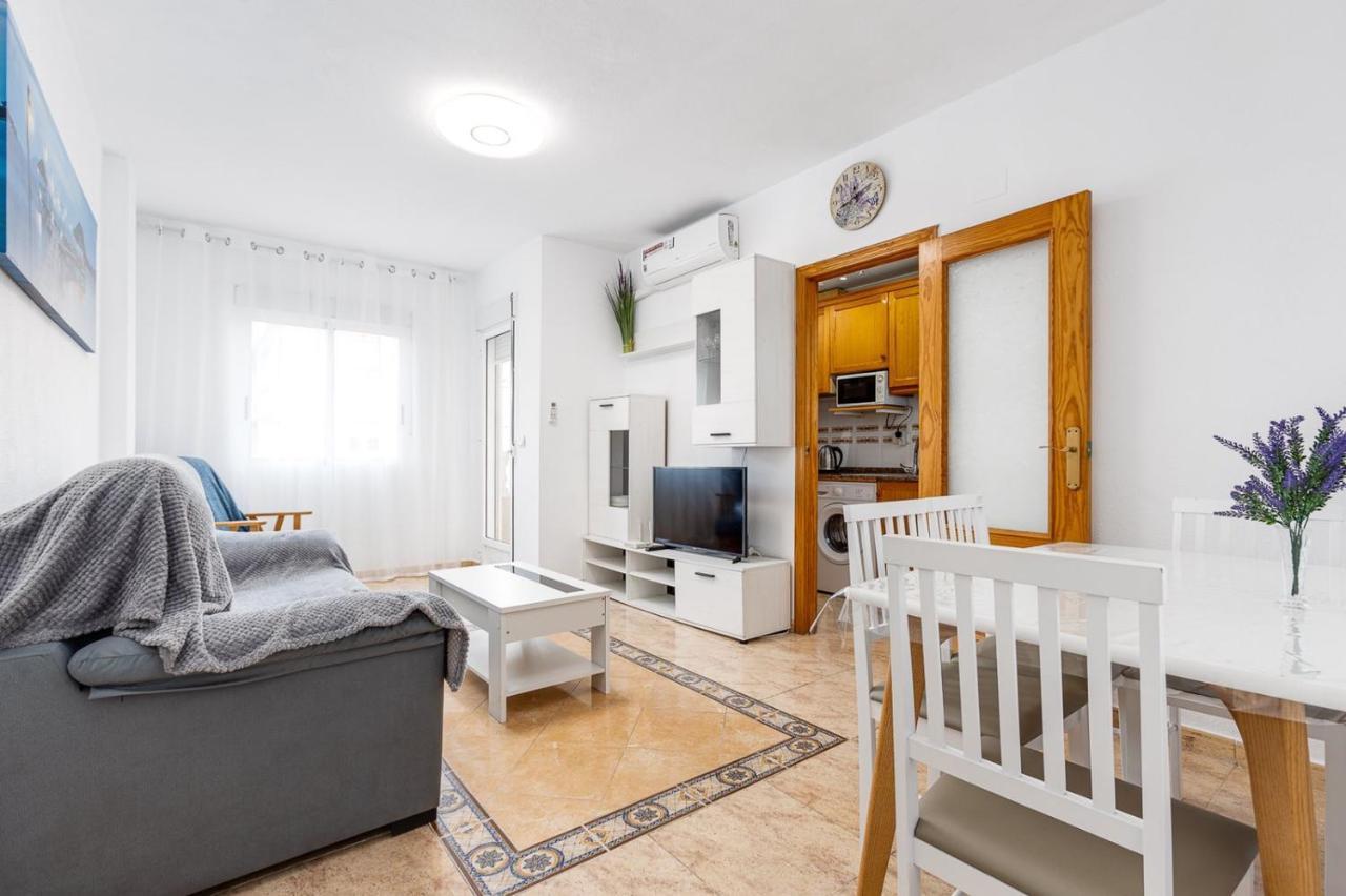 Сomfortable Apartament Caballero De Rodas Torrevieja Buitenkant foto